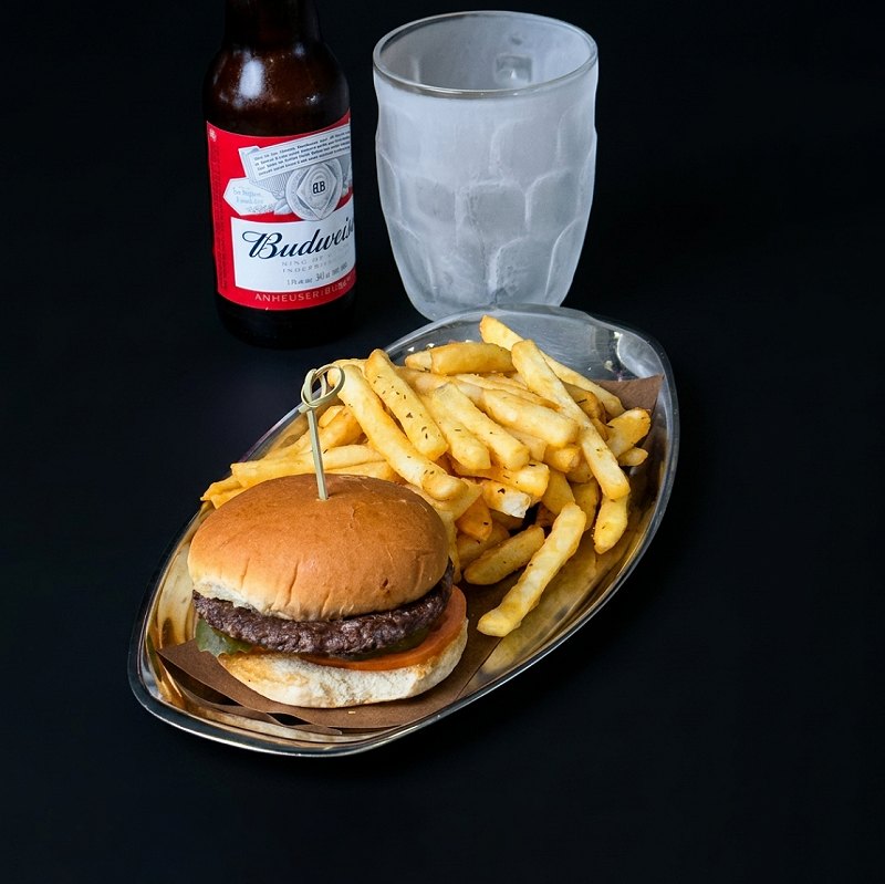 Mini Burger With Fries & Beer – Sandwiches | Tehroon60